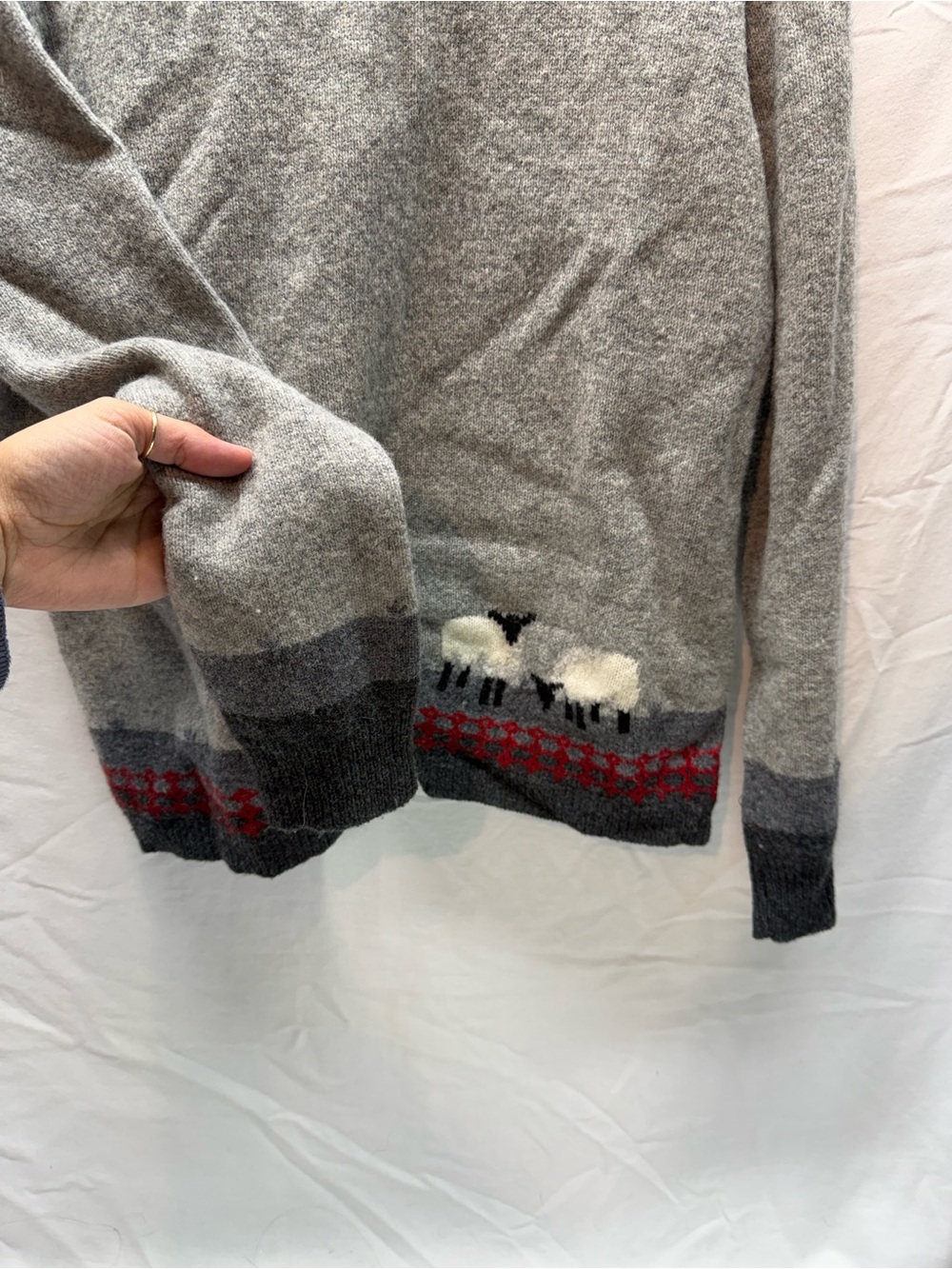 Woolrich 100% Lambswool Sheep Sweater Women M Gray Fair Isle Cottagecore - Picture 5 of 10